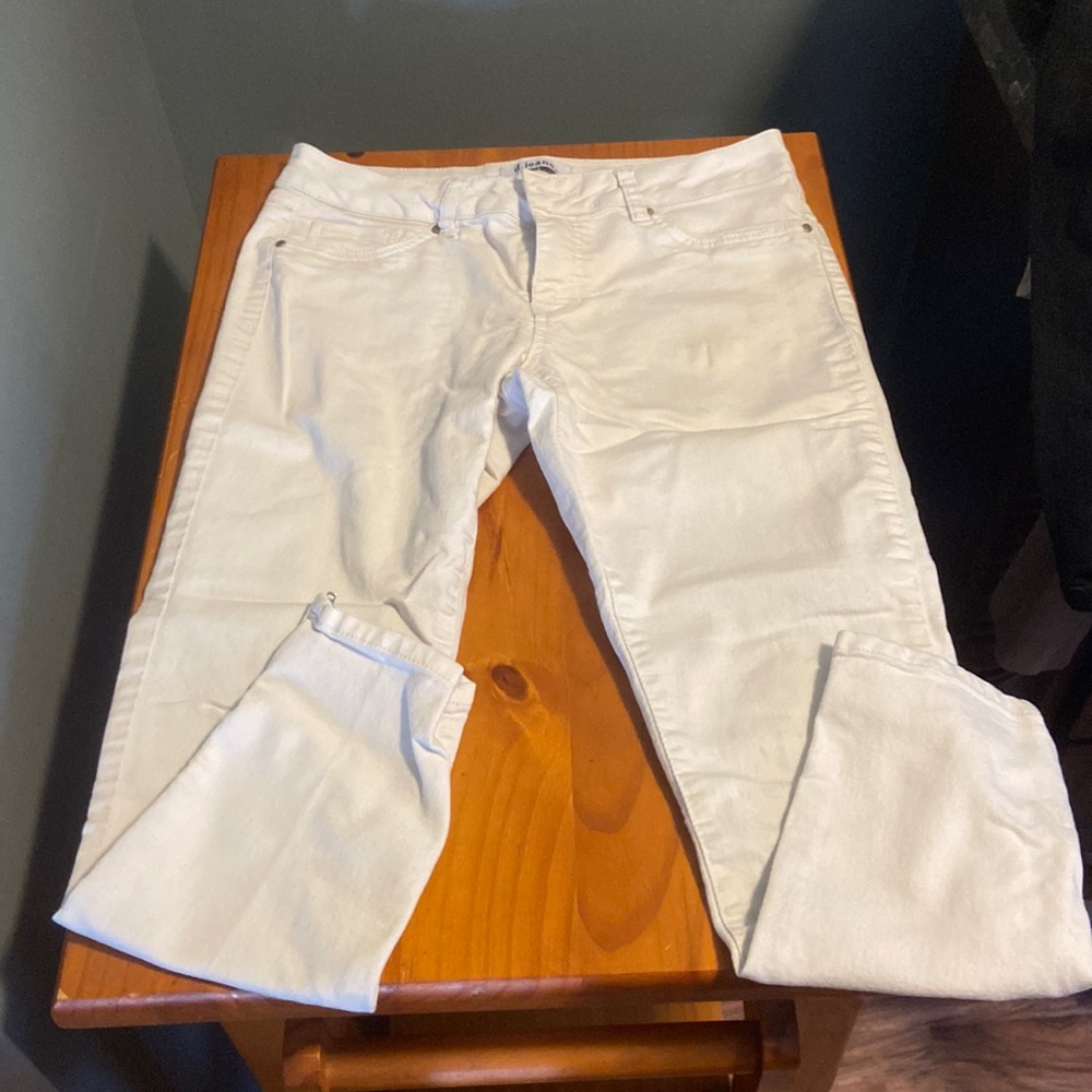 White pants/jeans ankle zip size 8